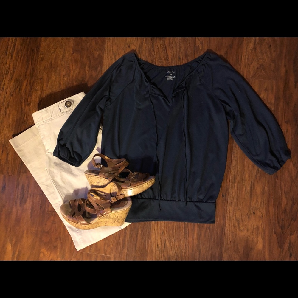 *Van Heusen* 3/4 Sleeve Blouson Style Top, Size S